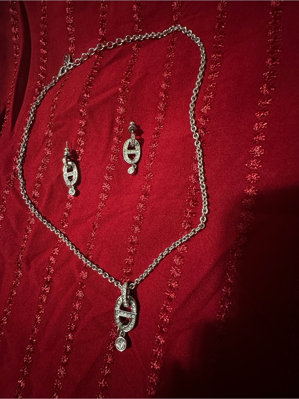 Today sale‼️Silver Drop Necklace /Earring Set /Silver Tone/inspired